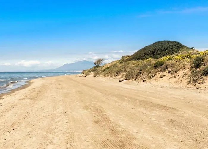 Absolute High End Near With Jacuzzi! Willa