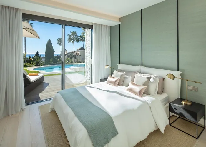 Absolute High End Near With Jacuzzi! Villa *