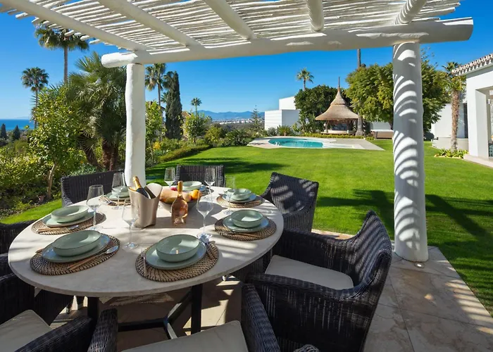 Absolute High End Near With Jacuzzi! Villa *