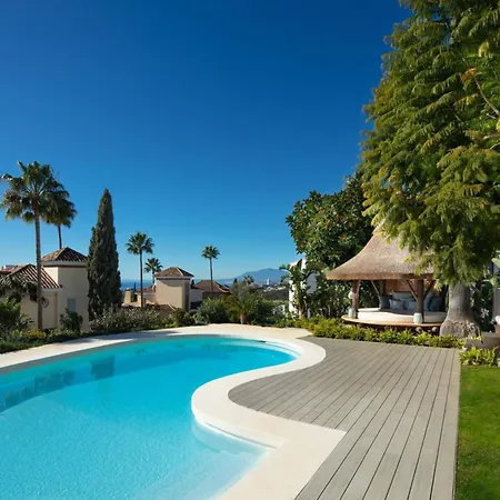 Villa Absolute High End Near With Jacuzzi!